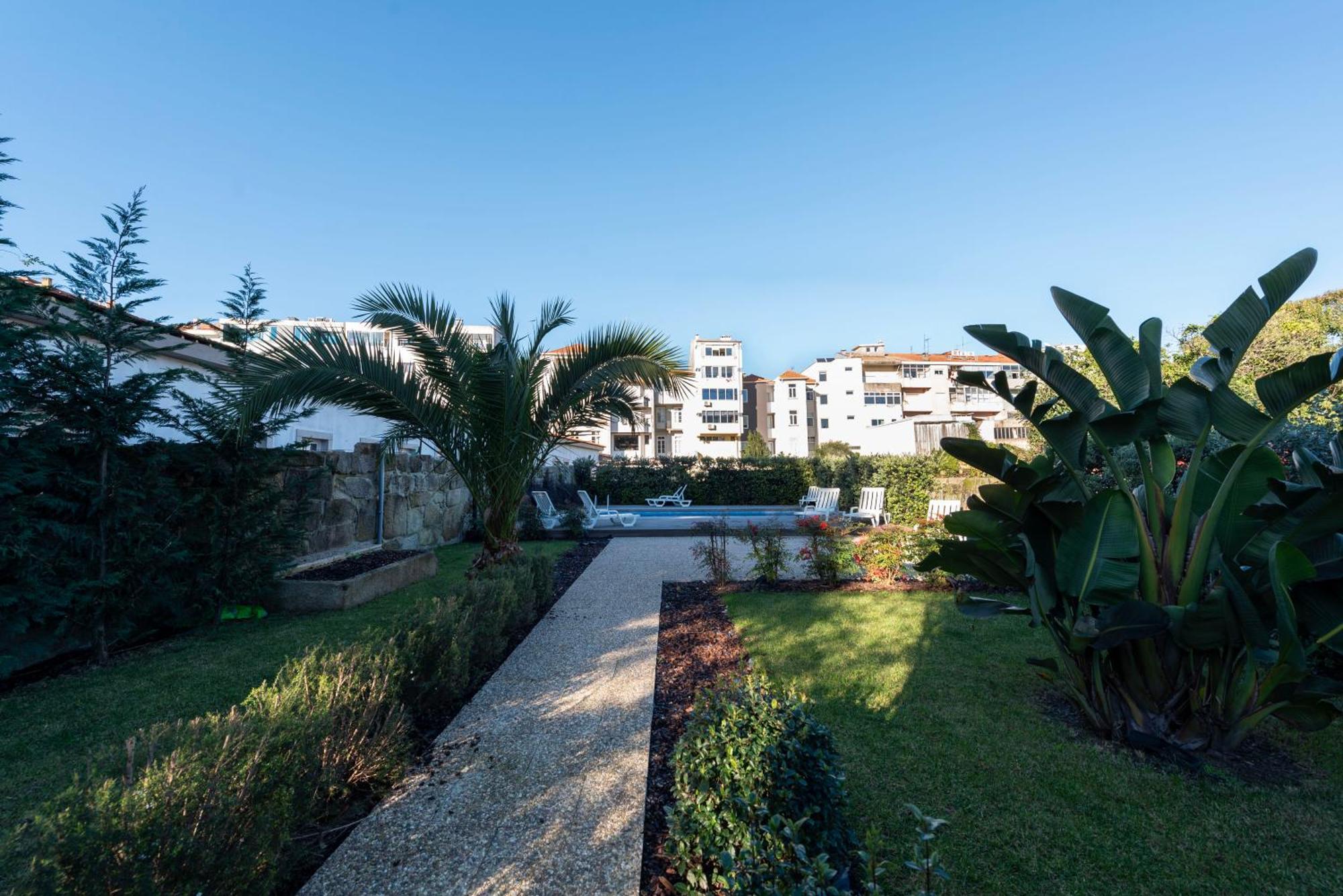 Exotic Flat With Shared Pool & Garden Apartment Porto Ngoại thất bức ảnh