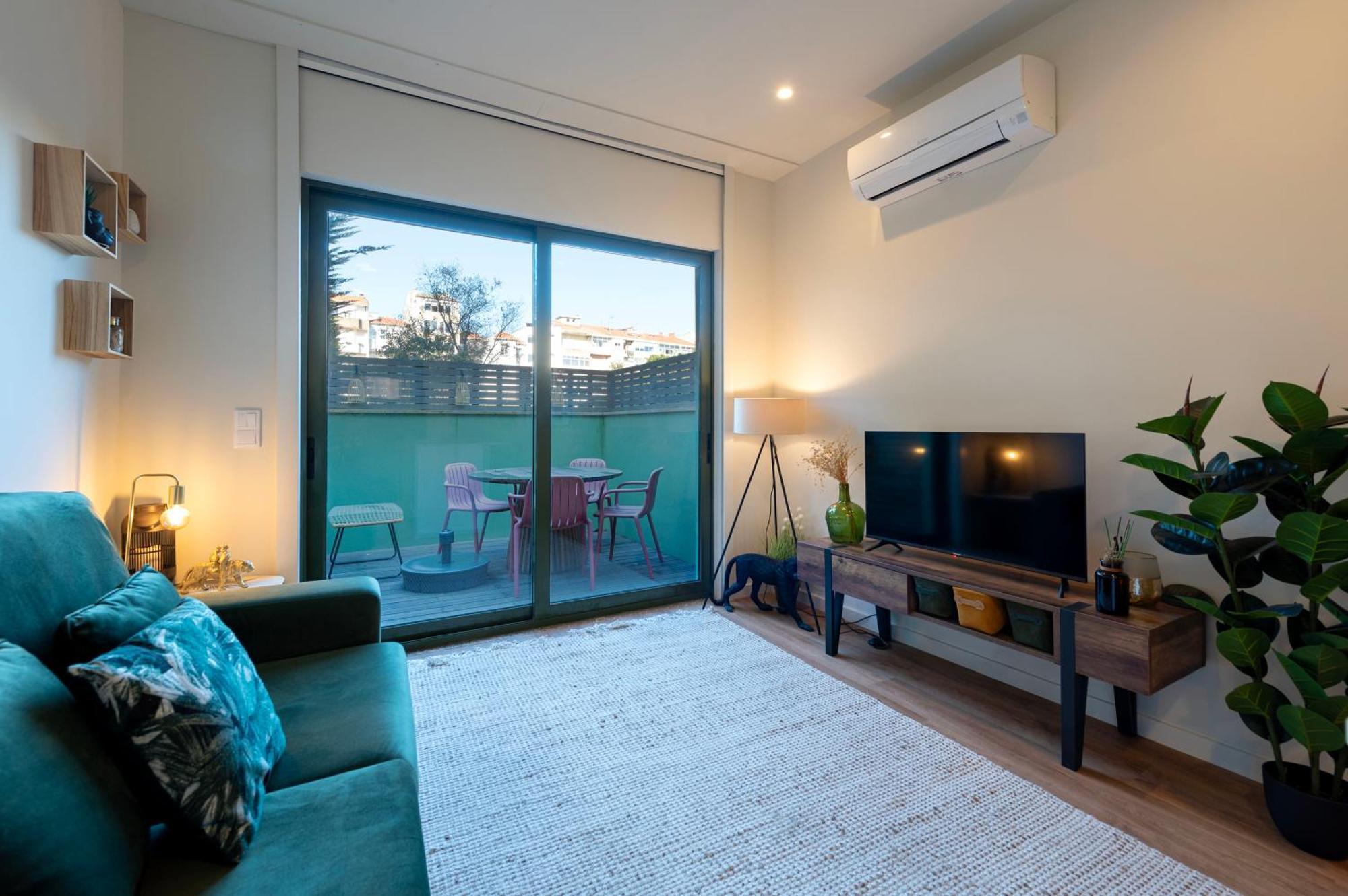 Exotic Flat With Shared Pool & Garden Apartment Porto Ngoại thất bức ảnh